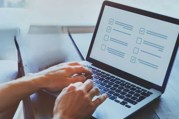 Mitarbeiter*innen-Befragung Filialnetz