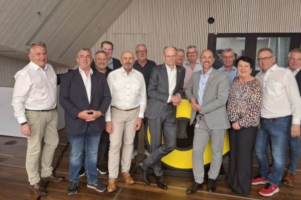 Einigung bei den Gehaltsverhandlungen 2025 - Erhöhung für alle* um 2,8 Prozent